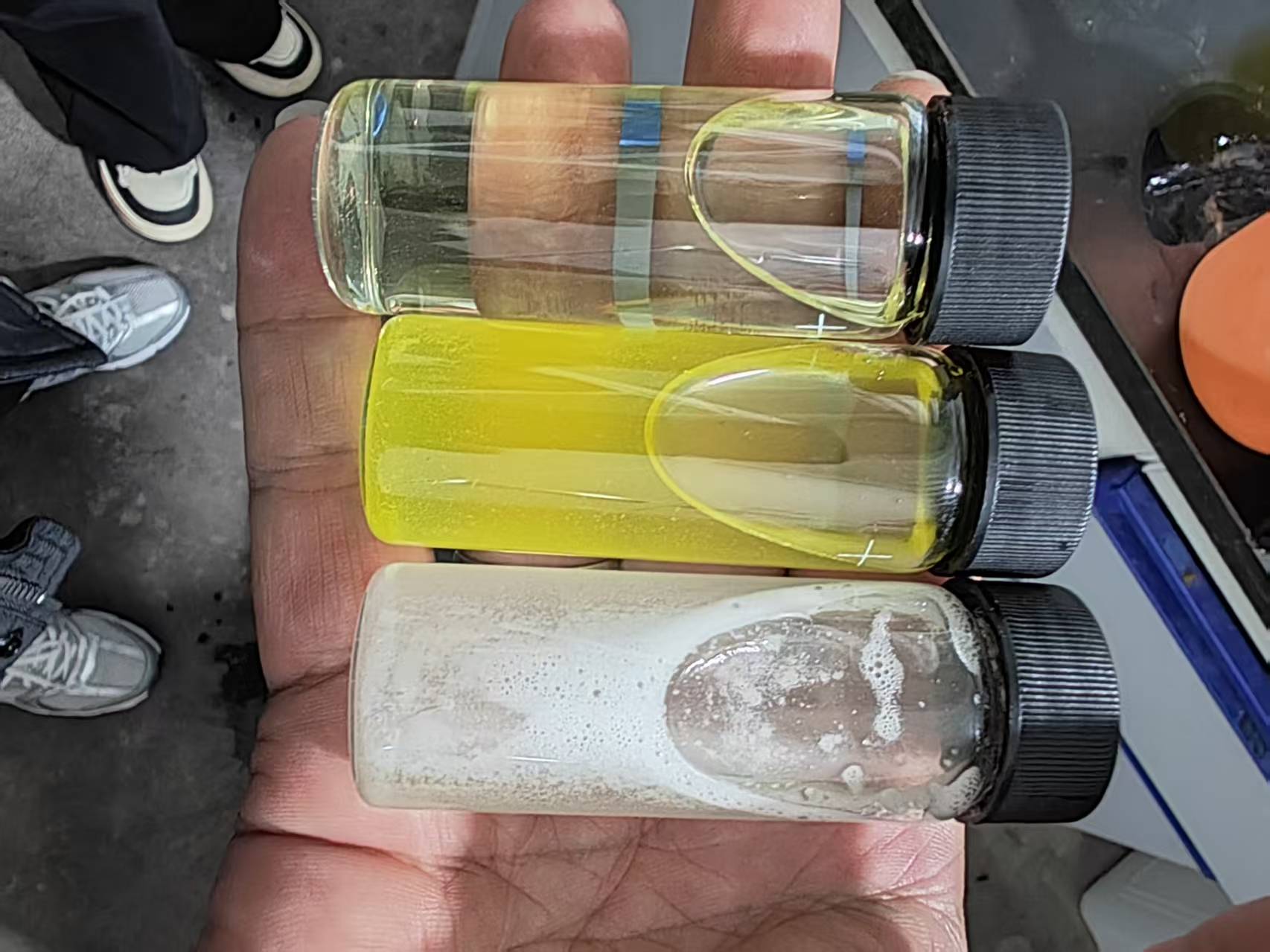 提取碳酸锂专用助溶剂液体